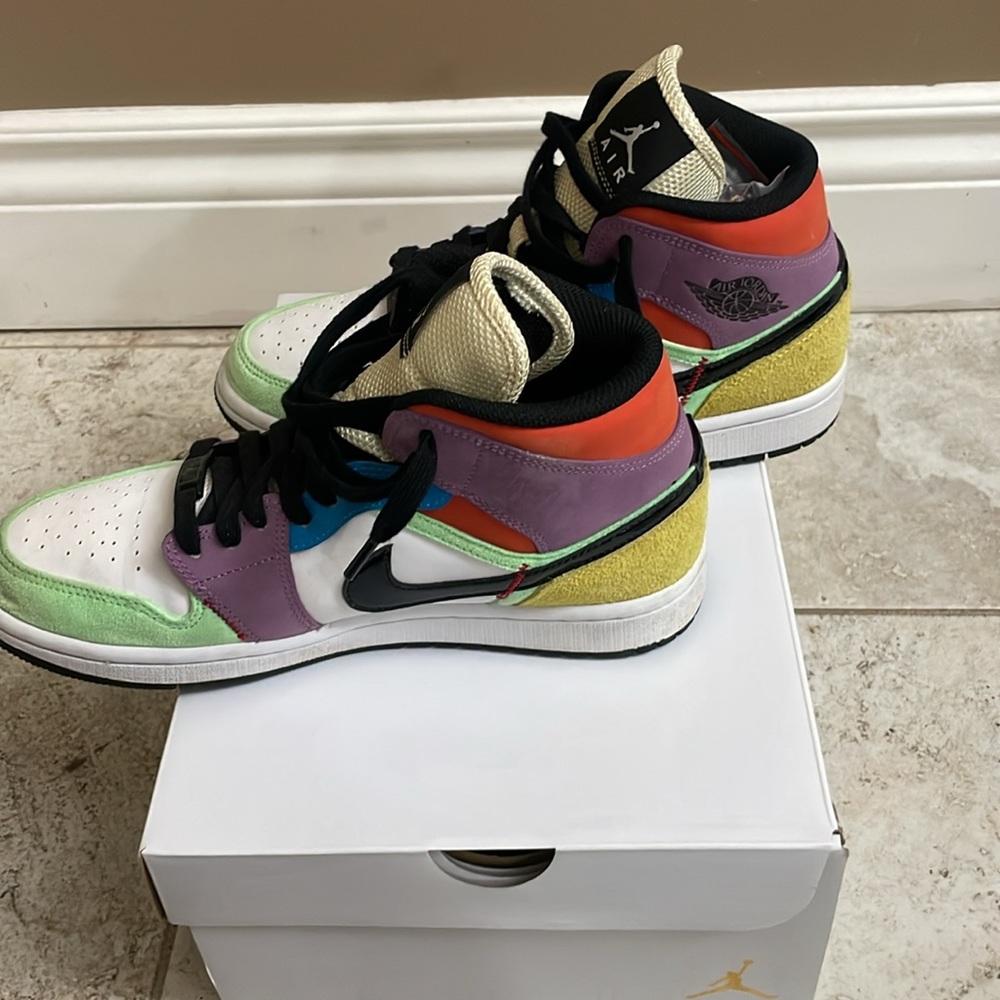 Nike - Picture 3 of 7